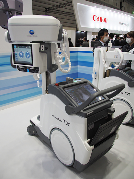 ワイヤレスでのX線動画撮影が可能な回診用X線撮影装置「AeroDR TX m01」