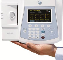 小型・軽量ボディに,高度な解析機能と高い操作性,優れた経済性を融合したMAC600