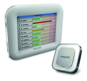 (左)ベースステーション(右)線量計