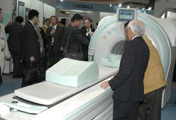 PETuuEminencevCTuuSubrinavgݍ킹鑕u