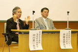 質疑応答で参加者の質問に答える中川恵一 氏(左)と斉藤史郎 氏(右)