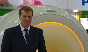 コンラッド・スミット氏