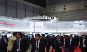 SYNAPSE𒆐SɓWꂽu[X