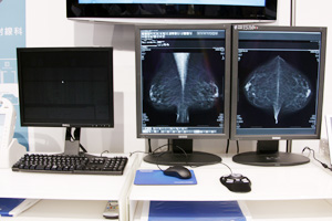 Plissimo MGV[YB[̃|[g쐬[̃j^́Cǉe̖WɂȂȂ悤CxRɒłBʐ^͖x}ԁB