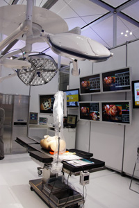 pL^VXeBj^ɂ́Cp̉摜ƂƂɁCPACS̏pO摜\łB