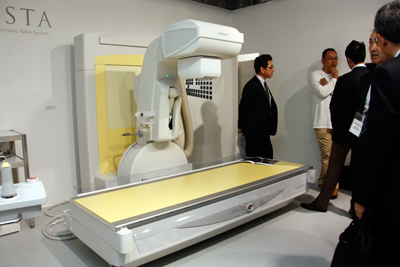 ړIBeVXeuEXAVISTA17v L42cm~42cm̐V^FPD𓋍ځB压łȂCڍׂȓ\ƂȂĂB