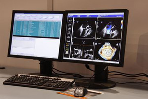 PACSɓڂłS̓AvP[Viʐ^j}OtBp̃AvP[Viʐ^EjЉ