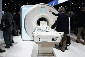 3T MRI MAGNETOM Skyra