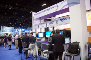 Patient-controlled Image sharing̃R[i[