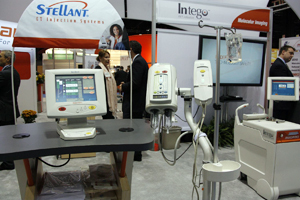 StellantXDS̑gݍ킹W