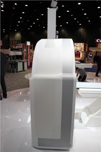 Kg̉s68cmƃRpNg16XCX̃vCX\