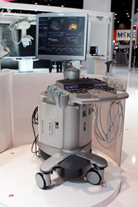 ACUSON S2000̉掿胊[Yiuɒ񋟂ACUSON S1000