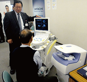 knMR[U[̓Wi fBRMRICCTȂǂ̂قCfBJRs[^CAJfBJCLs^̐i܂߁CO[vƂĂ̓WsꂽB