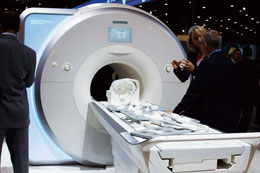 3T MRIuMAGNETOM Skyravi{򎖖Fj