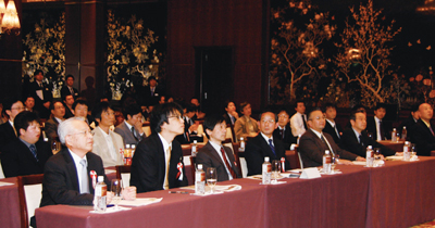 ܍i\Eʍu AZEWł͎ORɂ܂19i̔\ƁCʍu2肪sꂽB