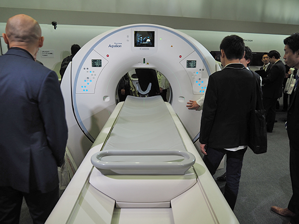 高精細CT「Aquilion Precision」