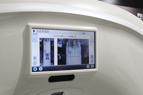 映像を確認してワンボタンでポジショニングが完了