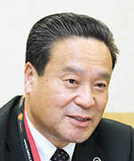 山崎義広事務部部長