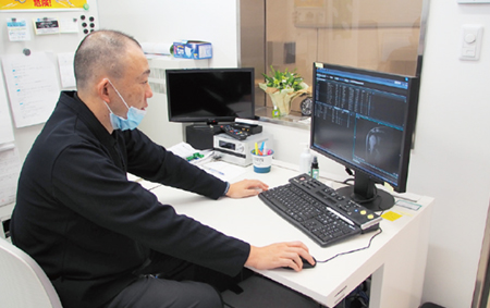 コンソールは操作性に優れ，パラメータの調整も直感的に可能