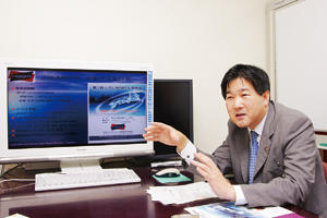 吉田茂センター長