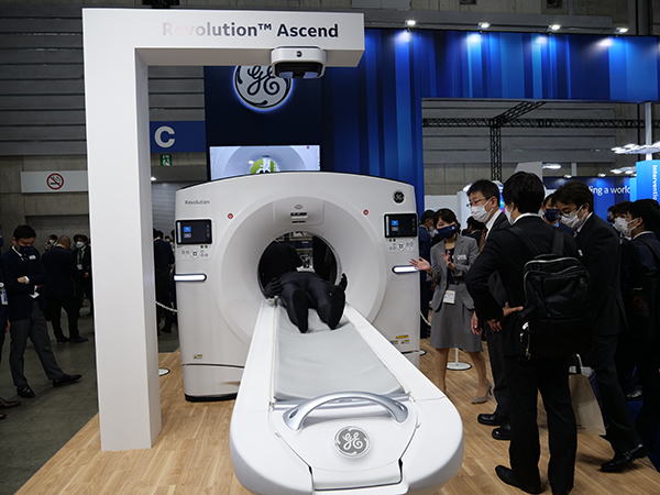 日本のユーザーの声を取り入れて開発した「Revolution Ascend」