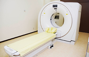 低線量撮影が可能な16列CT「Supria」は，肺がん検診やメタボ健診に利用
