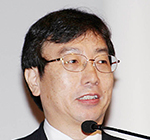 閉会挨拶をする山本章雄 氏（代表取締役取締役社長）