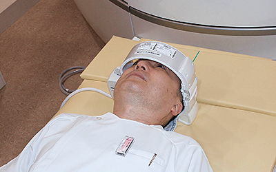 関節コイルを用いた撮像でも頭部コイル使用時とほぼ同等の画質が得られ，幅広い患者に対応できる。
