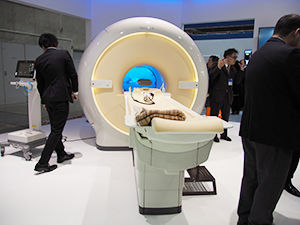 会期中に約700名が体験した「In-bore Experience」（装置はIngenia 3.0T）