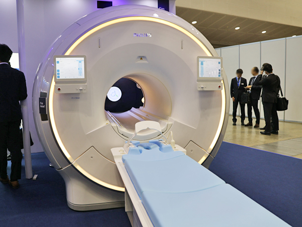 次世代ヘリウムフリーMRI「BlueSeal」