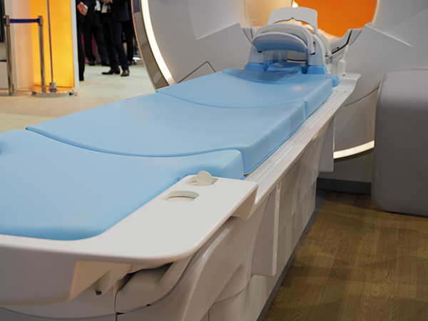 寝具メーカーとの共同開発による「ComfortPlus Mattress」