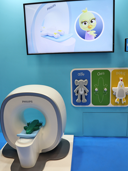 小児患者に快適な検査環境を提供する「Pediatric Coachingソリューション」