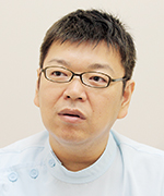 山本聡明 主任