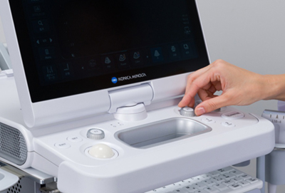 「かんたん」コンパクトなボディとシンプルなコントロールパネル