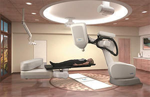 大阪大学医学部附属病院に新たに設置された放射線治療機器「サイバーナイフ ラジオサージェリーシステム」（第4世代）※ 画像はイメージ