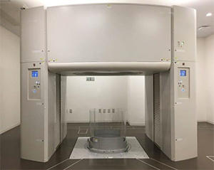 立位・座位CT 外観写真（架台上部） 