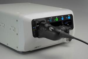 簡単な操作で装着できるワンステップコネクターを採用