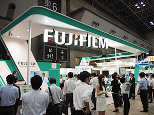 50周年を迎えた富士フイルムメディカルのブース