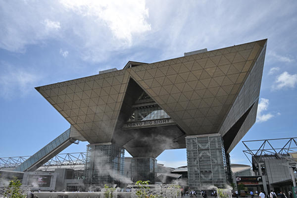 会場は東京ビッグサイト西展示棟