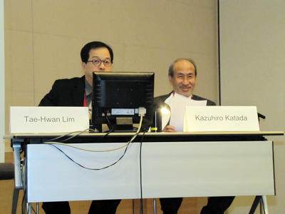モデレータ：Taw Hwan Lim氏（左），片田和広氏（右）