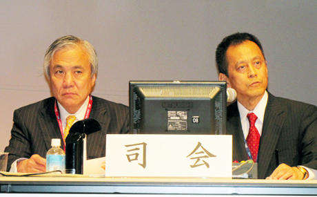 司会：杉村和朗氏（左），真田　茂氏（右）