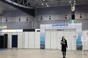 今回，総合受付からITEM会場に直接入場できる。