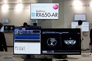 「FlexScan EV2730Q（左）」「RadiForce RX650-AR（右）」
