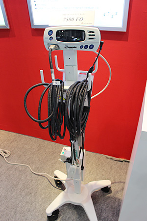 MRI室用パルスオキシメータ「7500FO」