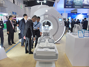 日本開発の3T MRIのSIGNA Pioneer
