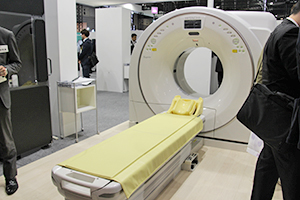 16列CTが入っていた検査室に64列CTを据え付け可能なSupriaシリーズ