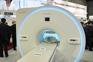 新しいデザインの3T MRIの技術を参考出展（薬機法未承認）