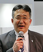 ブースでプレゼンテーションを行う多田荘一郎代表取締役社長兼CEO