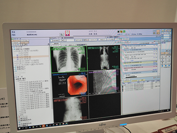 HOPE LifeMark-VNAのユニバーサルビューア。電子カルテ画面内でVNAに保存されたさまざまな診療情報を参照できる。