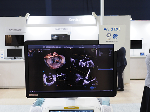 「Vivid E95」には，CT画像とのフュージョン機能を搭載